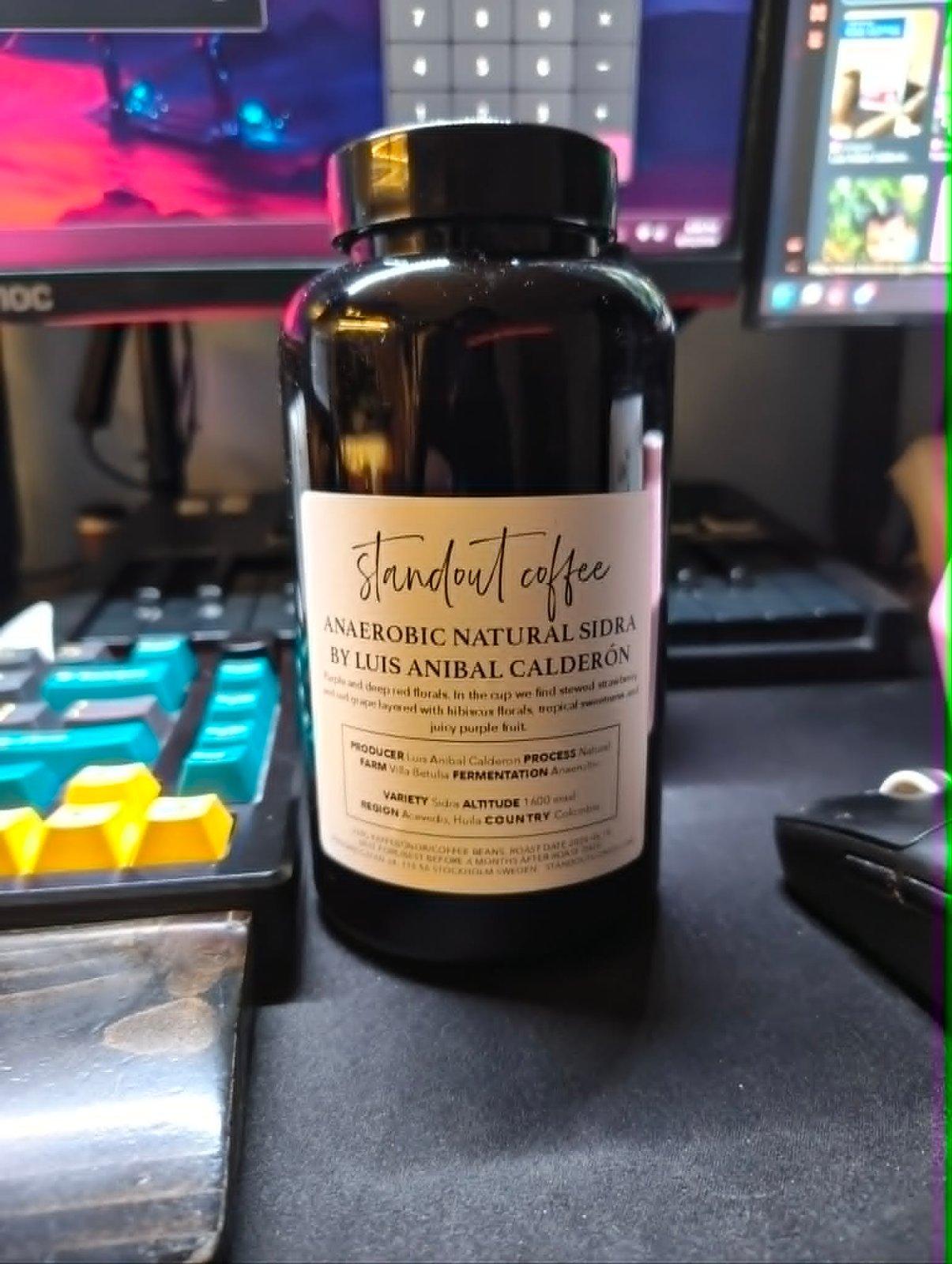 Anaerobic Natural Sidra by Luis Anibal Calderón