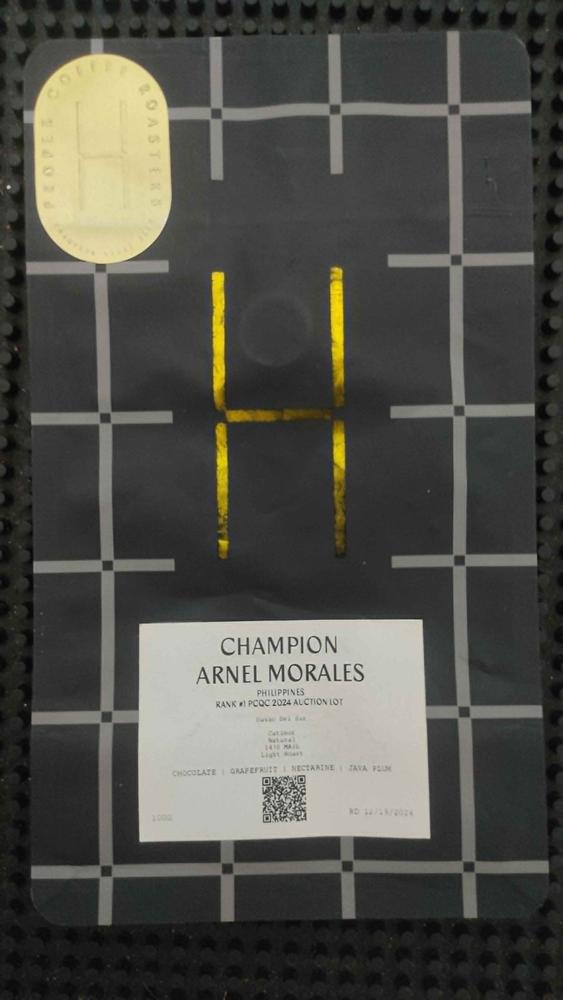 Champion Arnel Morales